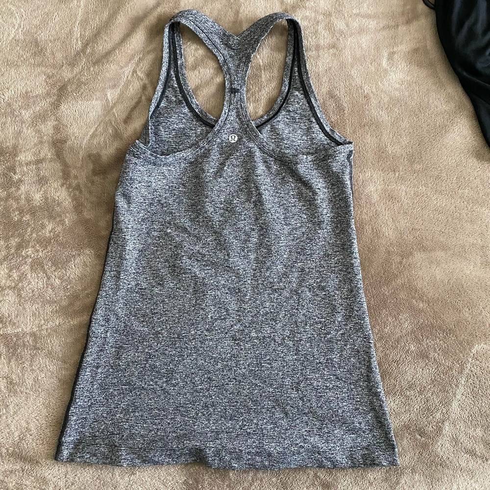 Lululemon workout tank